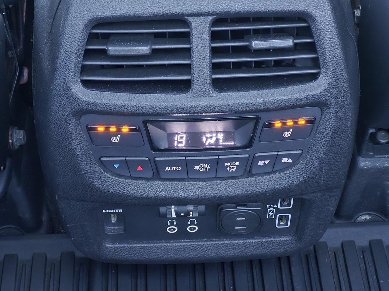 2019 Honda Pilot Touring Photo