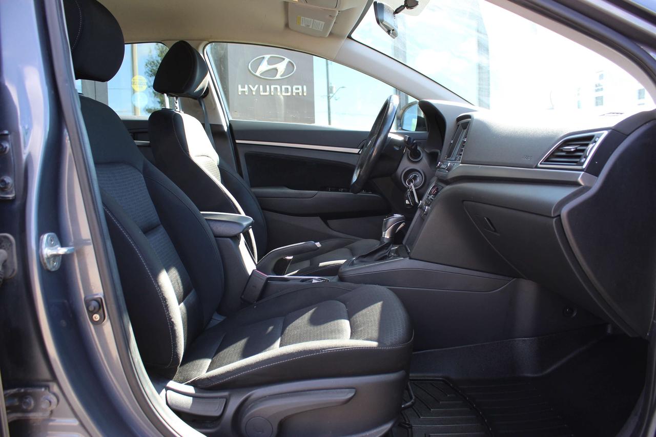 2017 Hyundai Elantra GL Photo