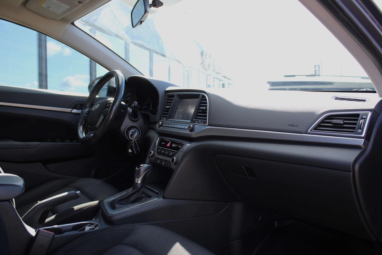 2017 Hyundai Elantra GL Photo
