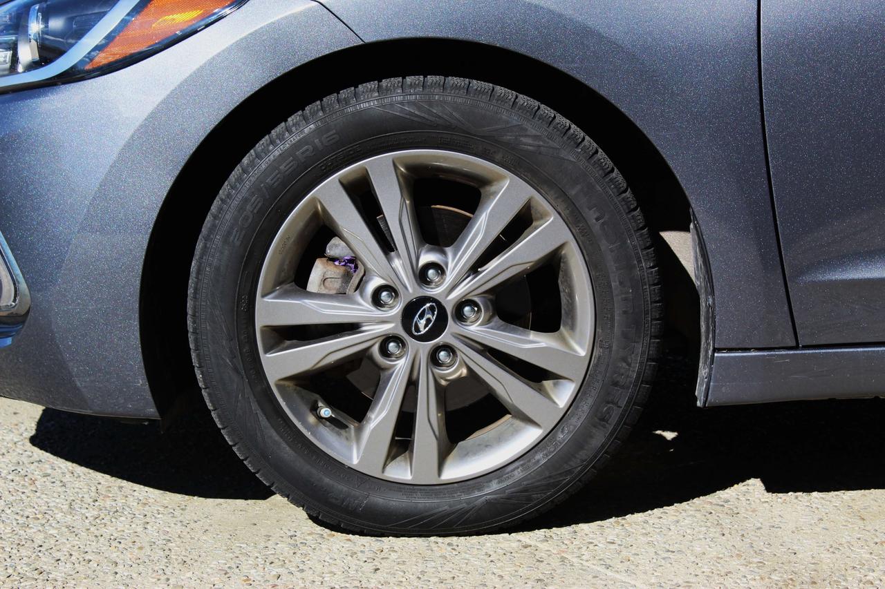 2017 Hyundai Elantra GL Photo