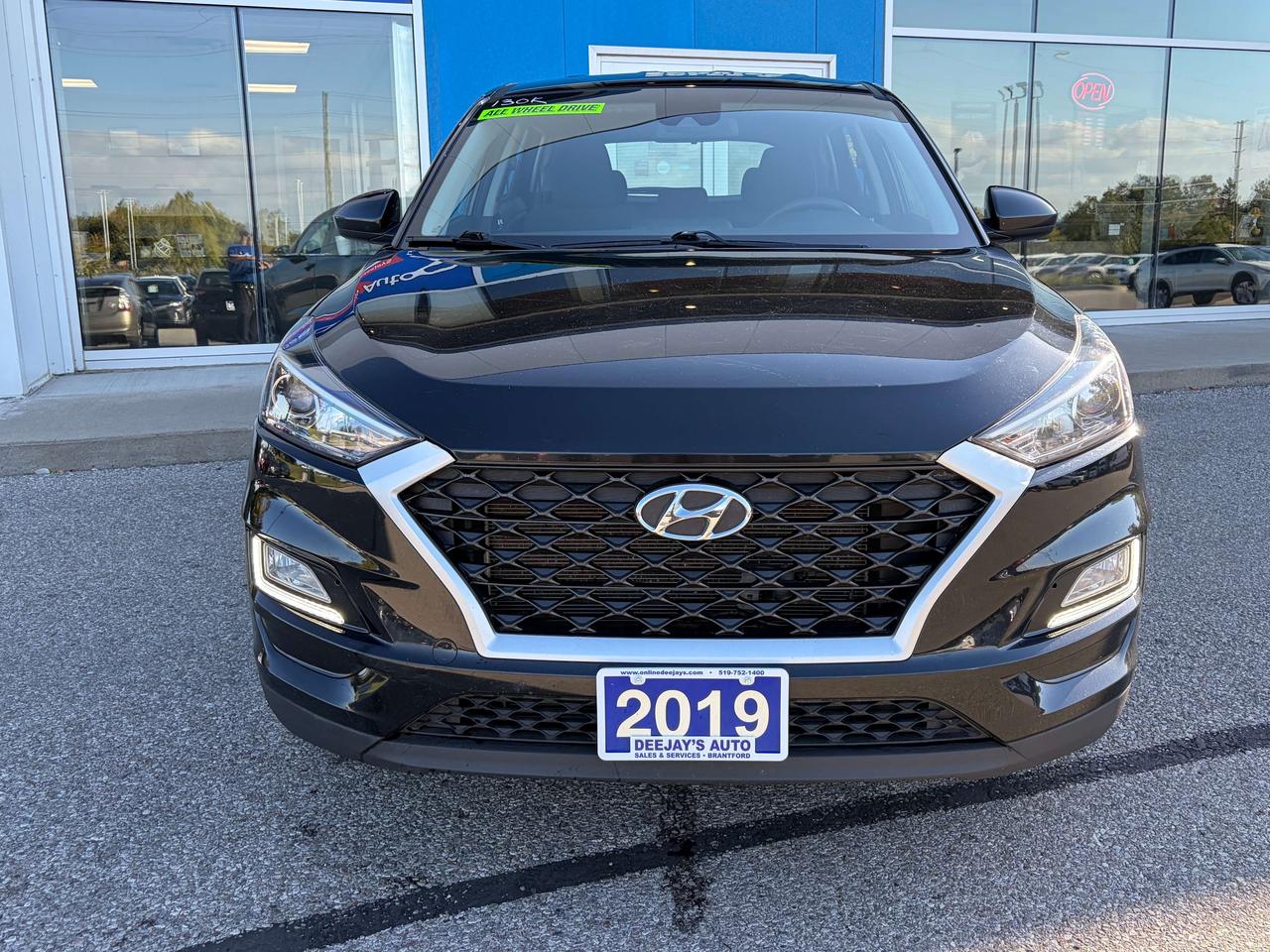 2019 Hyundai Tucson Essential   Clean Carfax   One Owner Photo