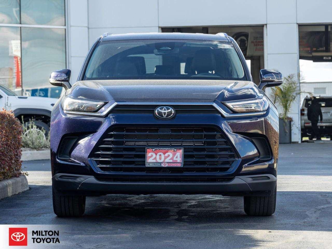 2024 Toyota Grand Highlander LEATHER HEATED STEERING WIRELESS CARPLAY 12.3 SCREEN 8 PASSENGER ONE OWNER TCUV XLE Photo1