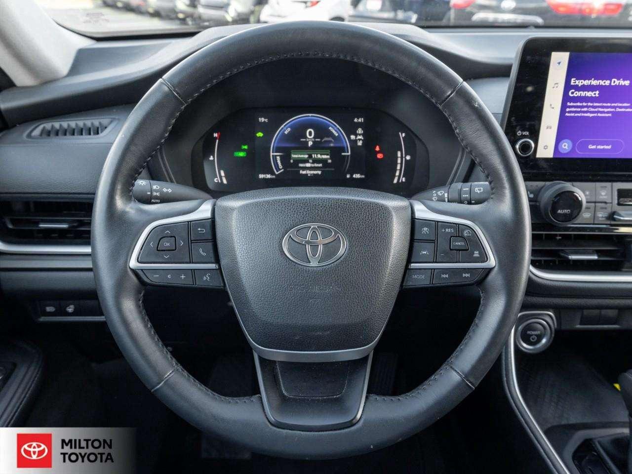 2024 Toyota Grand Highlander LEATHER HEATED STEERING WIRELESS CARPLAY 12.3 SCREEN 8 PASSENGER ONE OWNER TCUV XLE Photo
