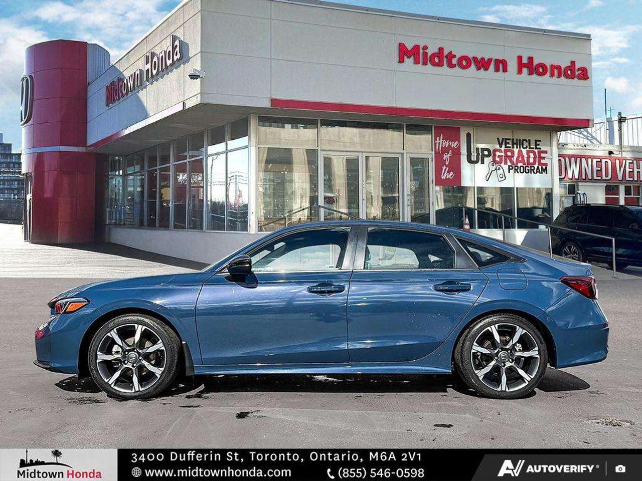 2025 Honda Civic Sport Touring eCVT Sedan Photo4