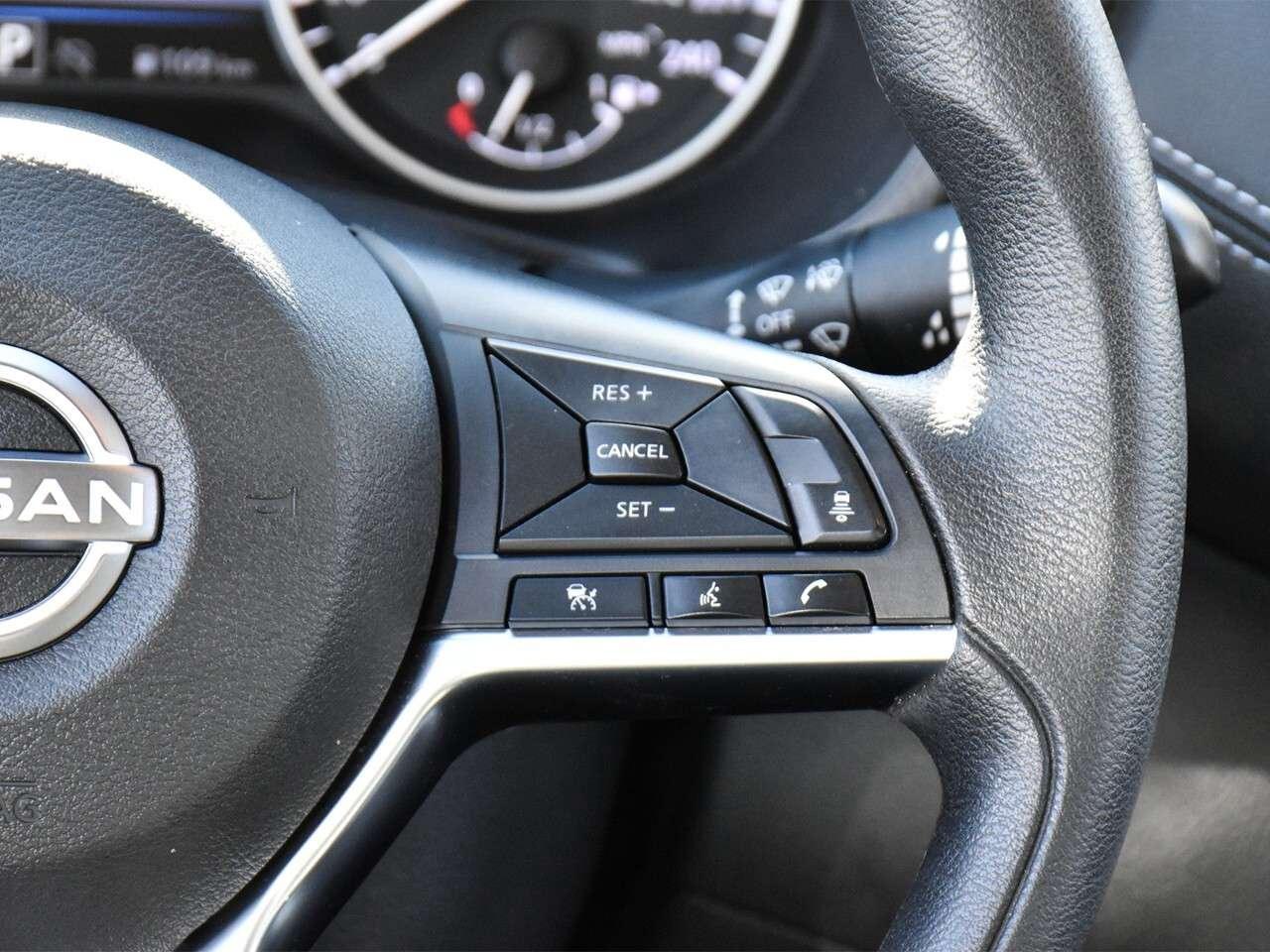 2024 Nissan Sentra SV Photo