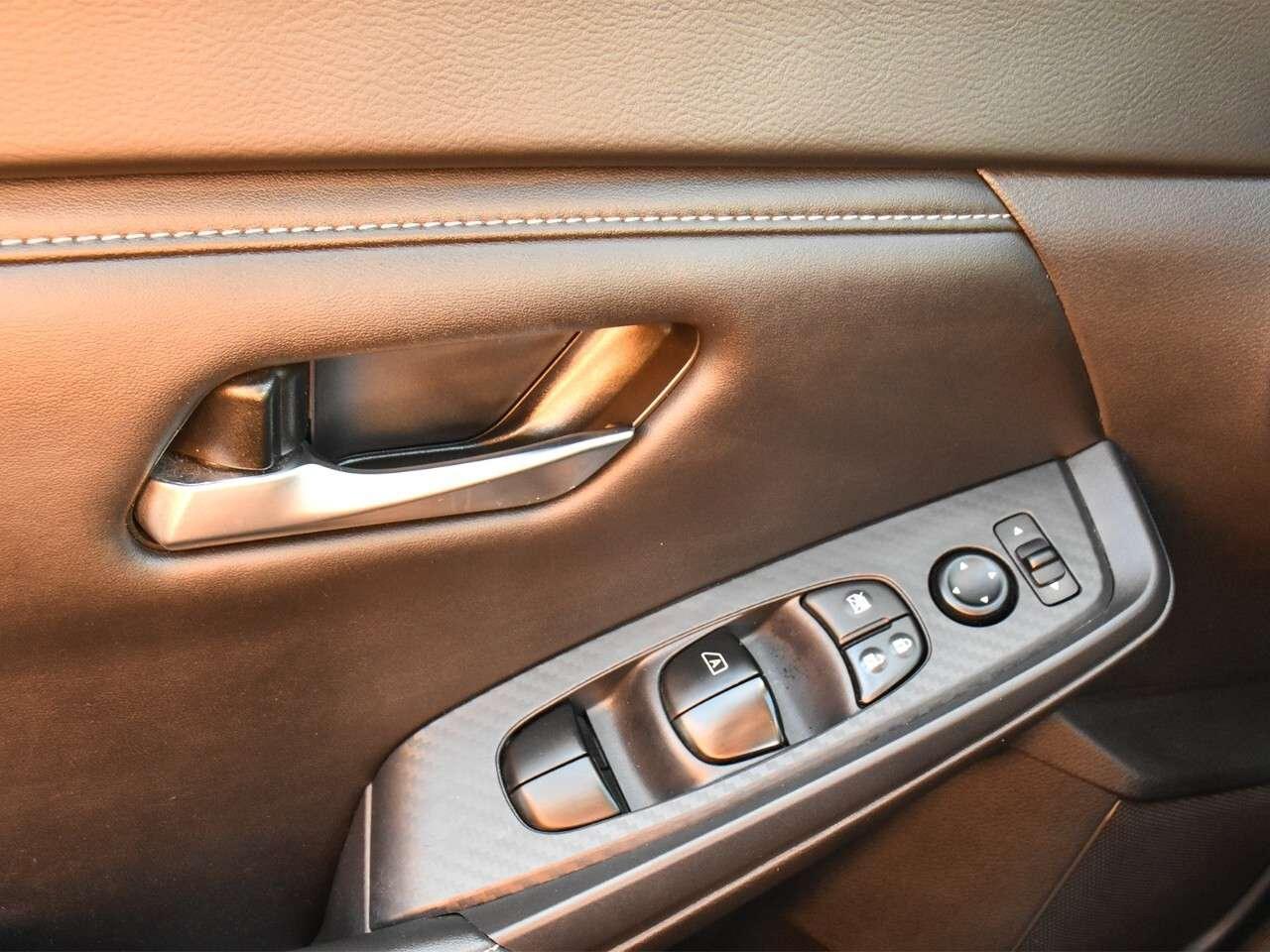 2024 Nissan Sentra SV Photo