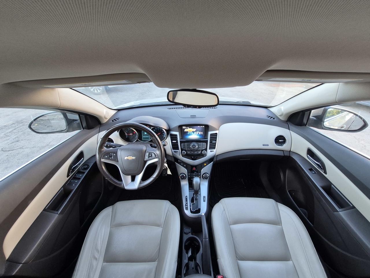 2014 Chevrolet Cruze 2LT Photo