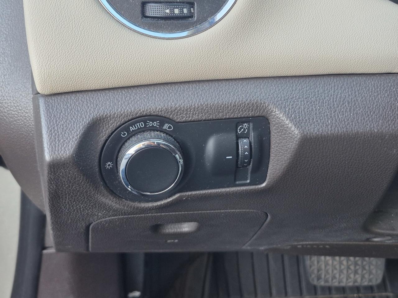 2014 Chevrolet Cruze 2LT Photo