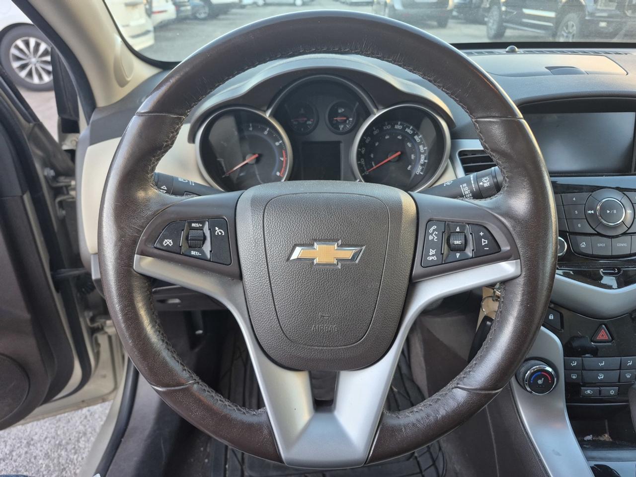 2014 Chevrolet Cruze 2LT Photo