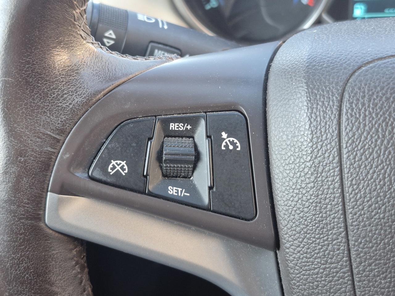 2014 Chevrolet Cruze 2LT Photo