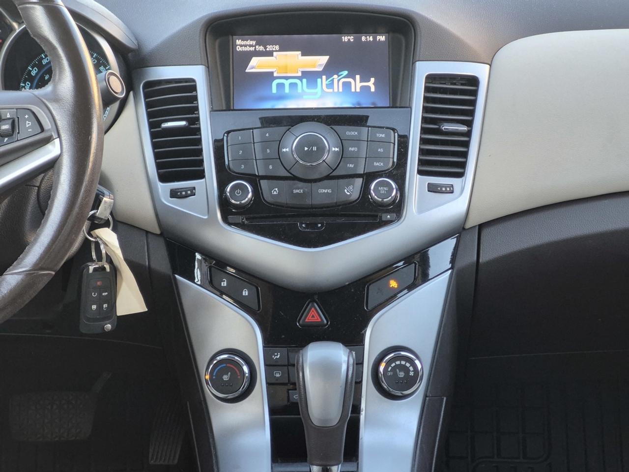 2014 Chevrolet Cruze 2LT Photo