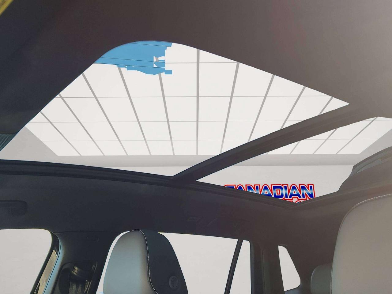 2026 Volkswagen Tiguan COMFORTLINE R-LINE BLACK EDITION, JUST 18K! Photo