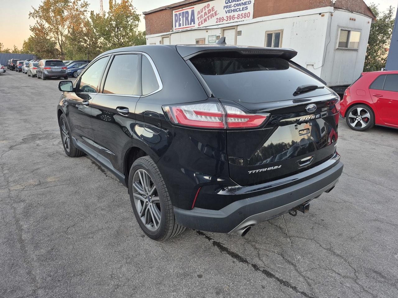 2021 Ford Edge Titanium Photo