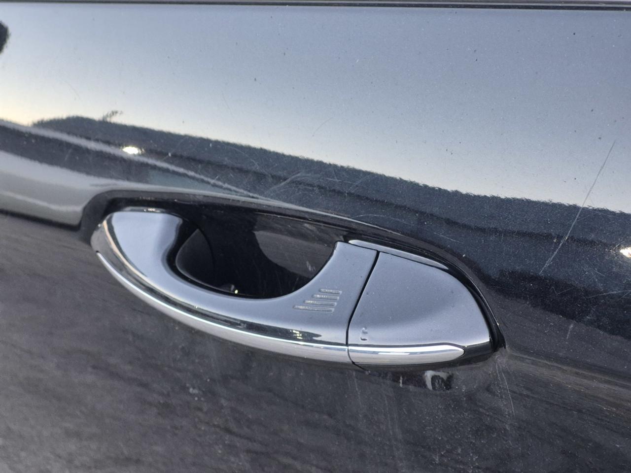 2021 Ford Edge Titanium Photo
