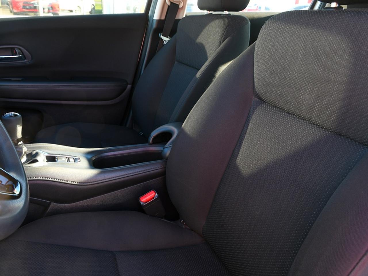 2018 Honda HR-V LX 2WD Manual Photo