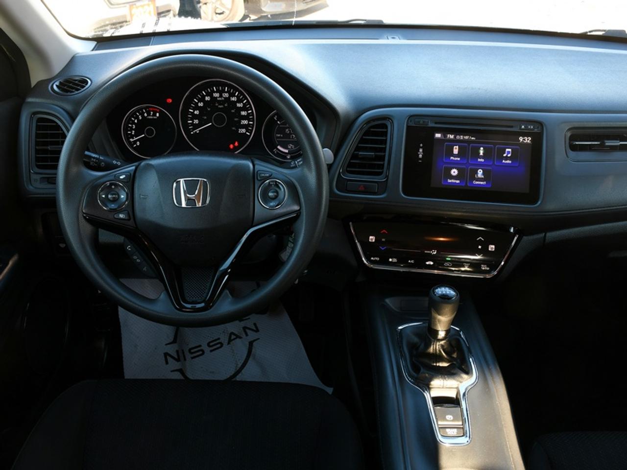 2018 Honda HR-V LX 2WD Manual Photo