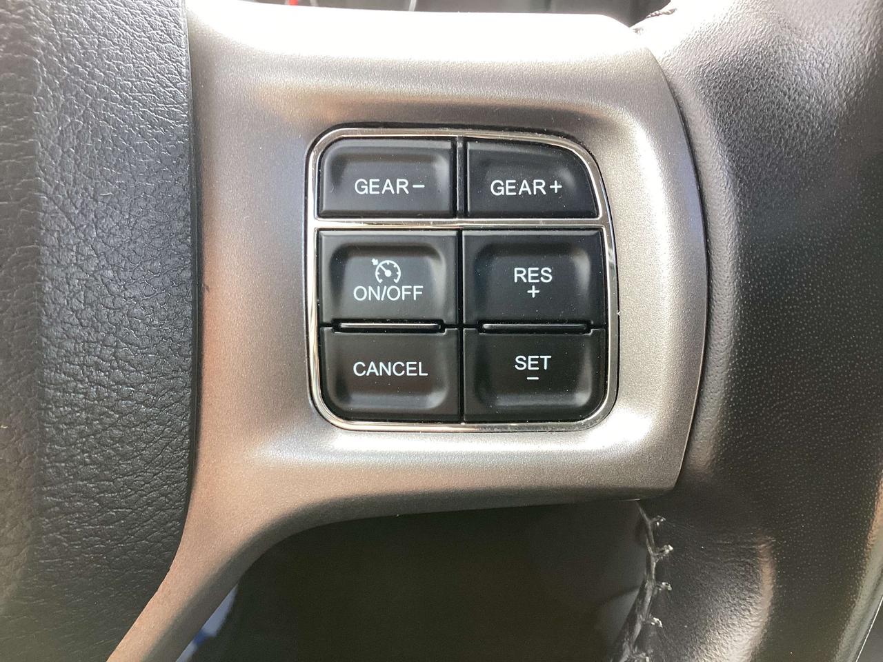 2023 RAM 1500 SLT W/SUNROOF Photo