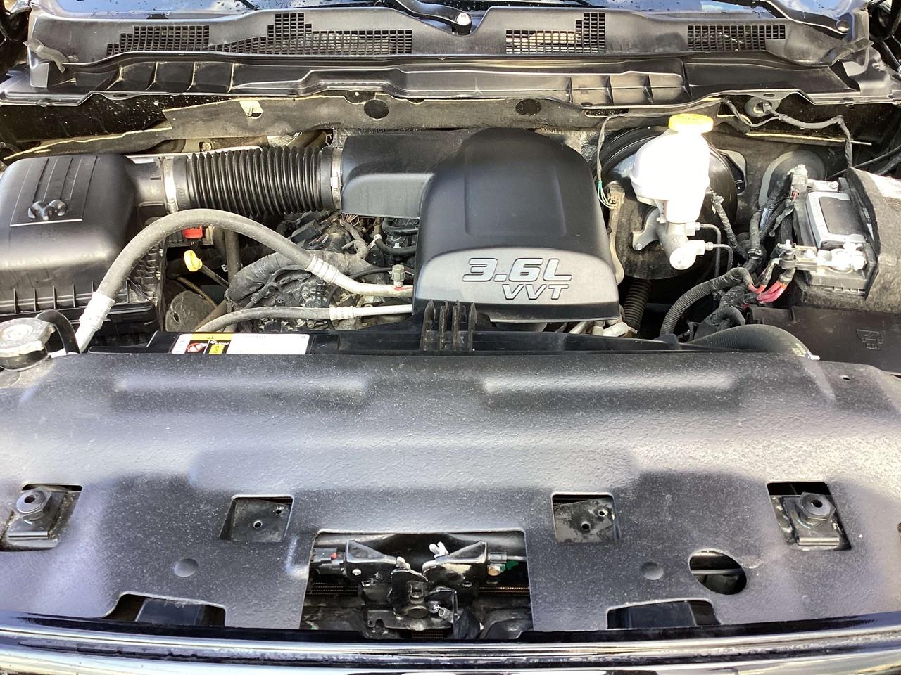 2023 RAM 1500 SLT W/SUNROOF Photo