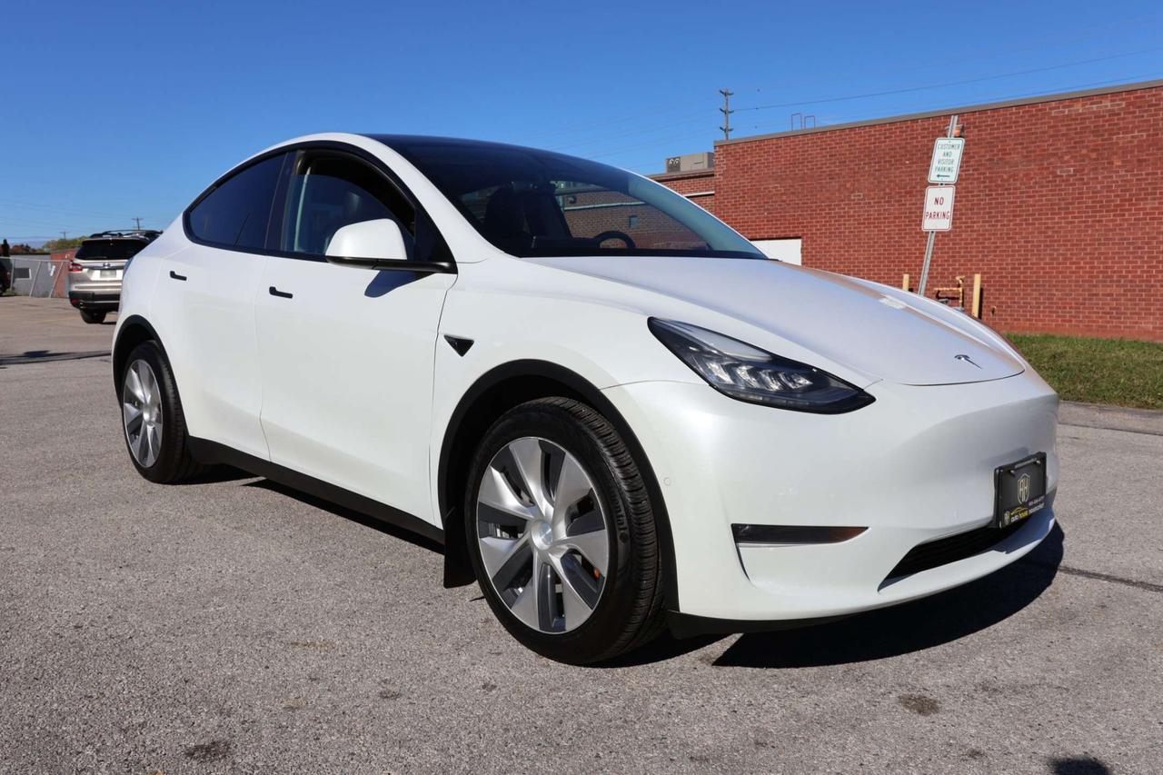 2021 Tesla Model Y LONG RANGE-DUAL MOTOR-AWD/AUTOPILOT/DRIVER ASSIST/STANDARD CONNECTIVITY/HEATED SEATS & STEERING/DASHCAM/KEYLESS/PANOROOF Photo