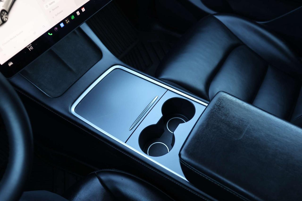 2021 Tesla Model Y LONG RANGE-DUAL MOTOR-AWD/AUTOPILOT/DRIVER ASSIST/STANDARD CONNECTIVITY/HEATED SEATS & STEERING/DASHCAM/KEYLESS/PANOROOF Photo