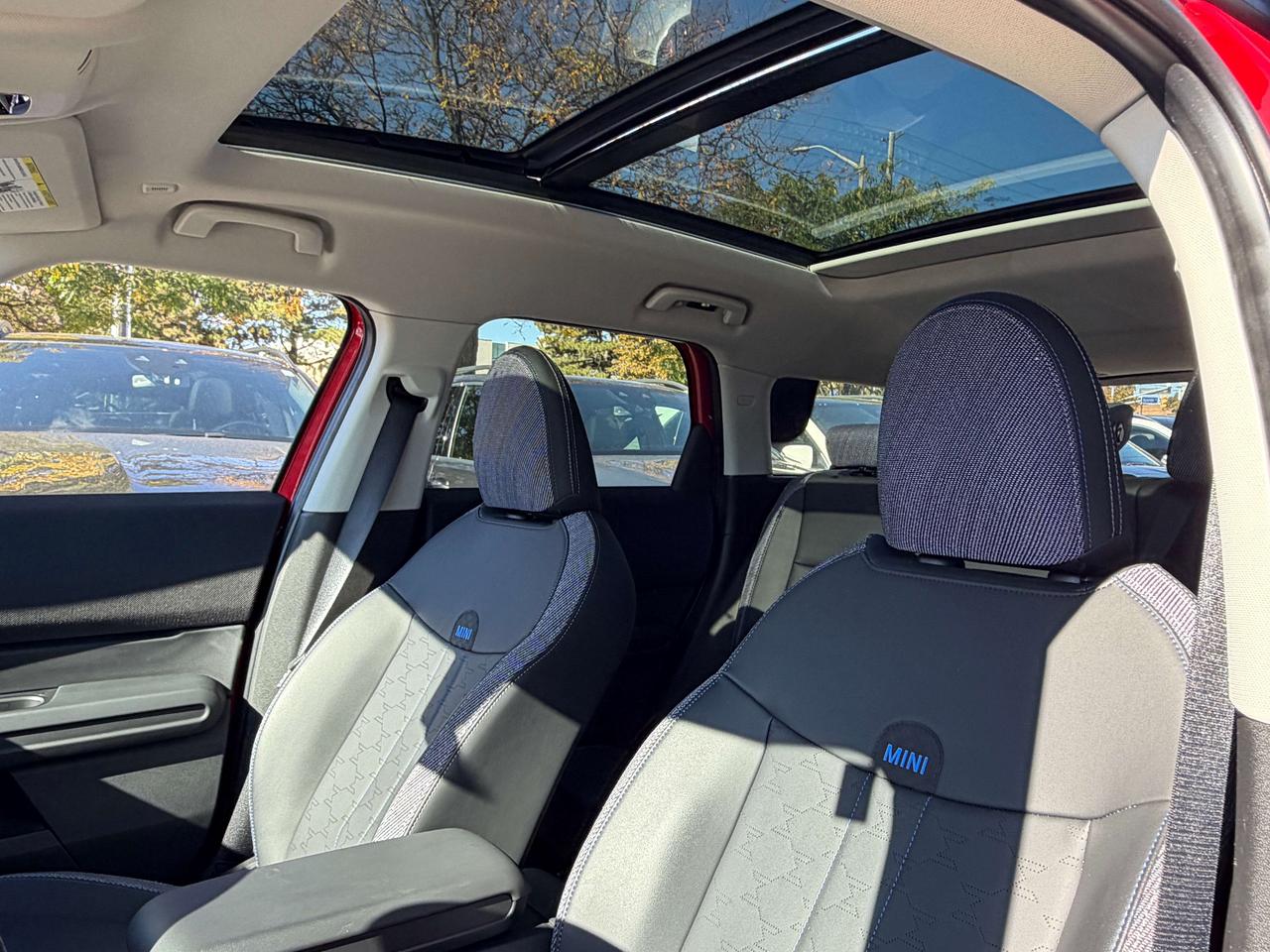 2026 MINI Countryman COOPER S, PREMIER +, HEADS UP, HARMON KARDON, PANO Photo