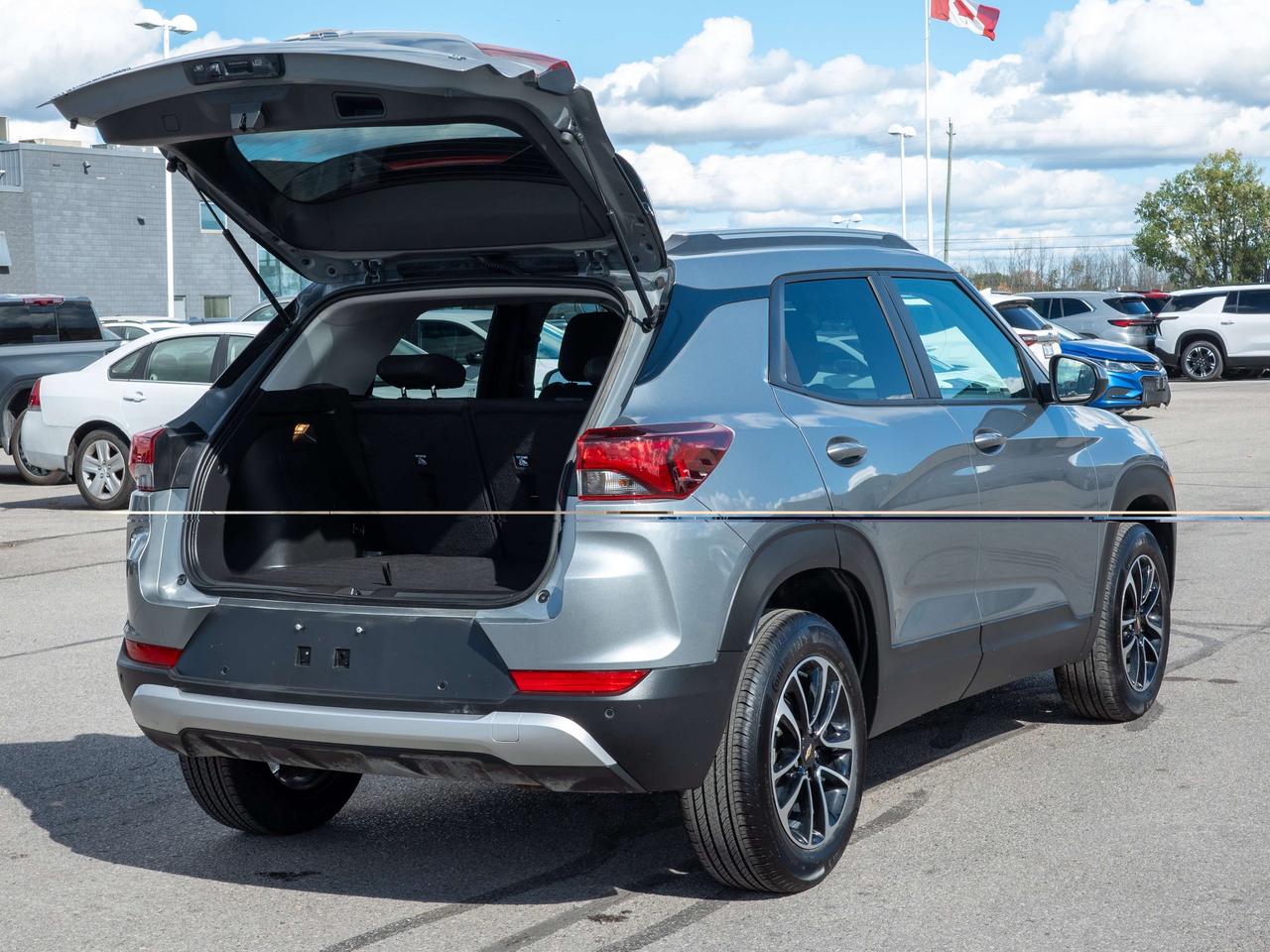 2026 Chevrolet TrailBlazer LT - Rear Parking Aid   WiFi Hotspot Photo