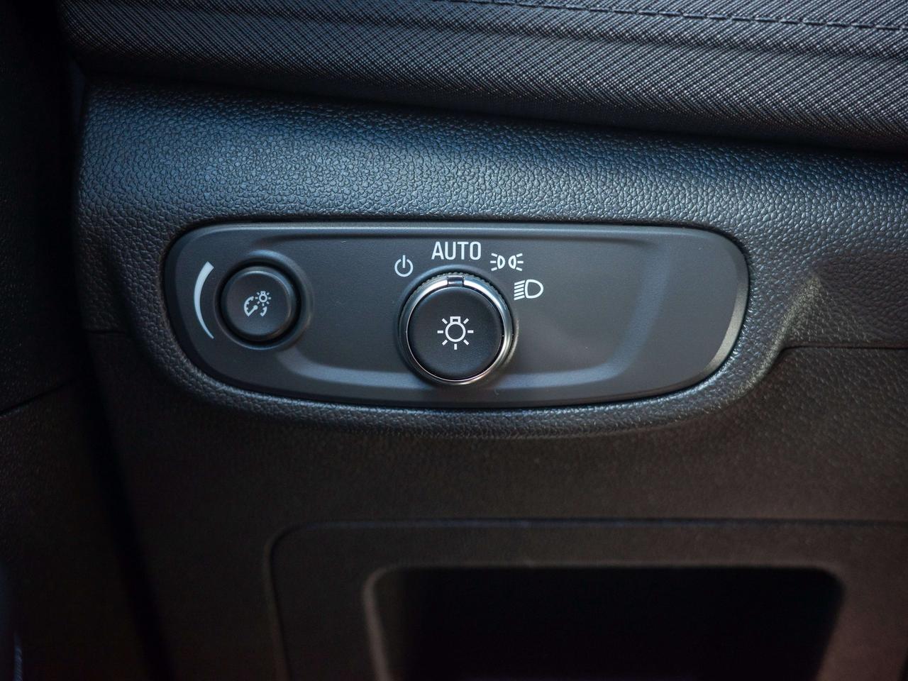 2026 Chevrolet TrailBlazer LT - Rear Parking Aid   WiFi Hotspot Photo