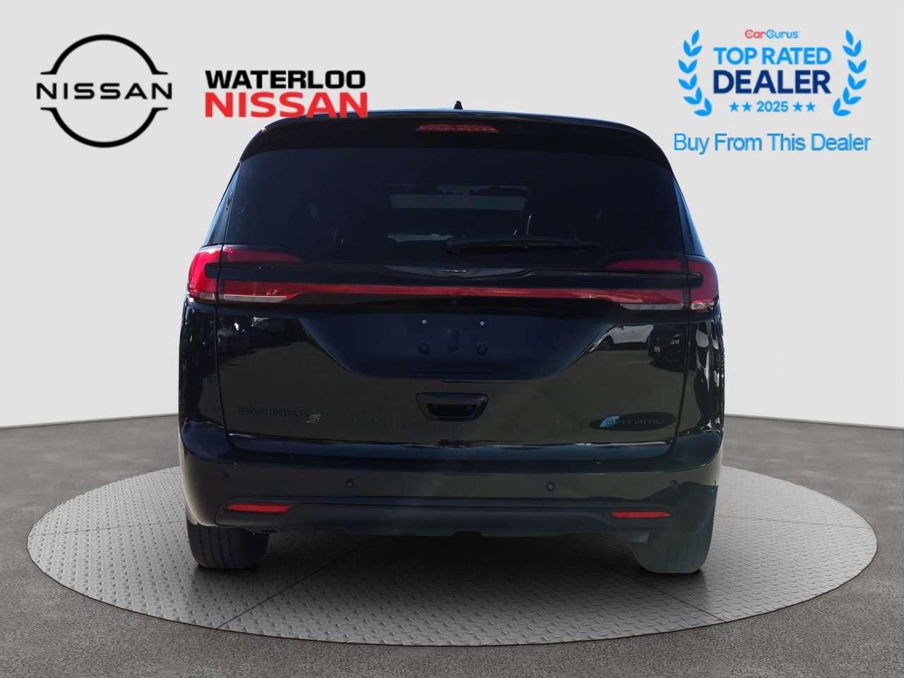 2024 Chrysler Pacifica Premium S Appearance Photo