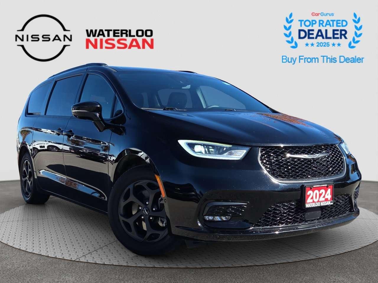 2024 Chrysler Pacifica Premium S Appearance Photo