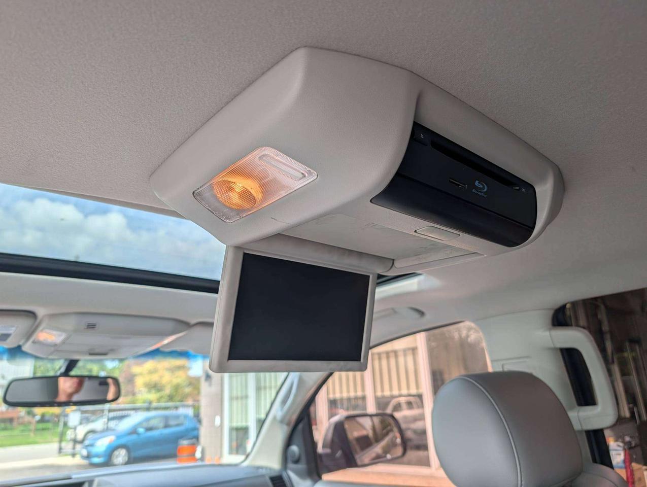 2014 Toyota Sequoia Limited Photo