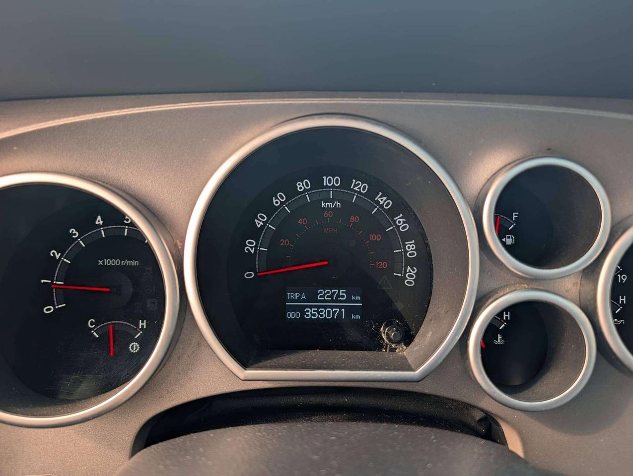 2014 Toyota Sequoia Limited Photo
