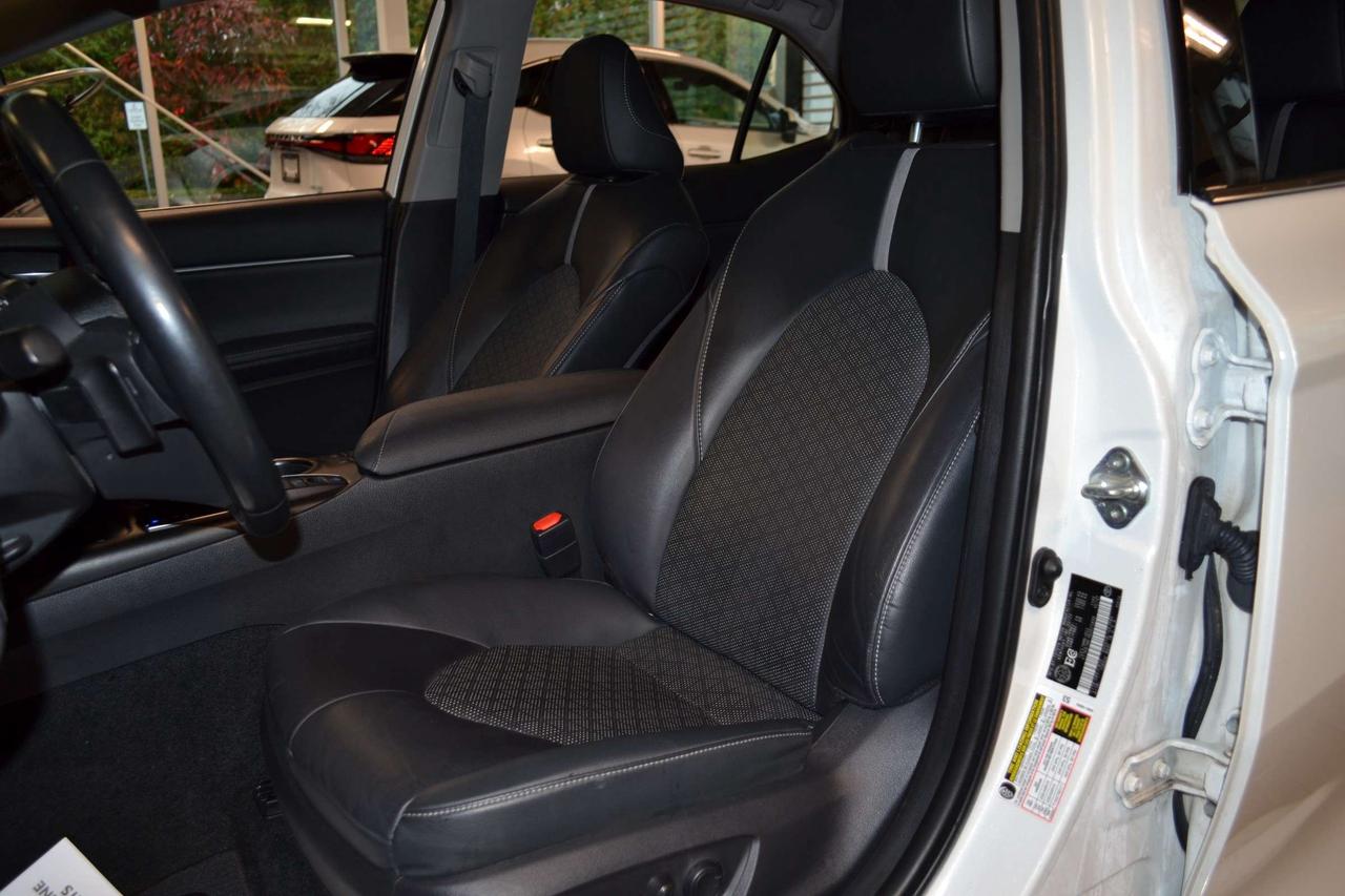 2022 Toyota Camry XSE Photo