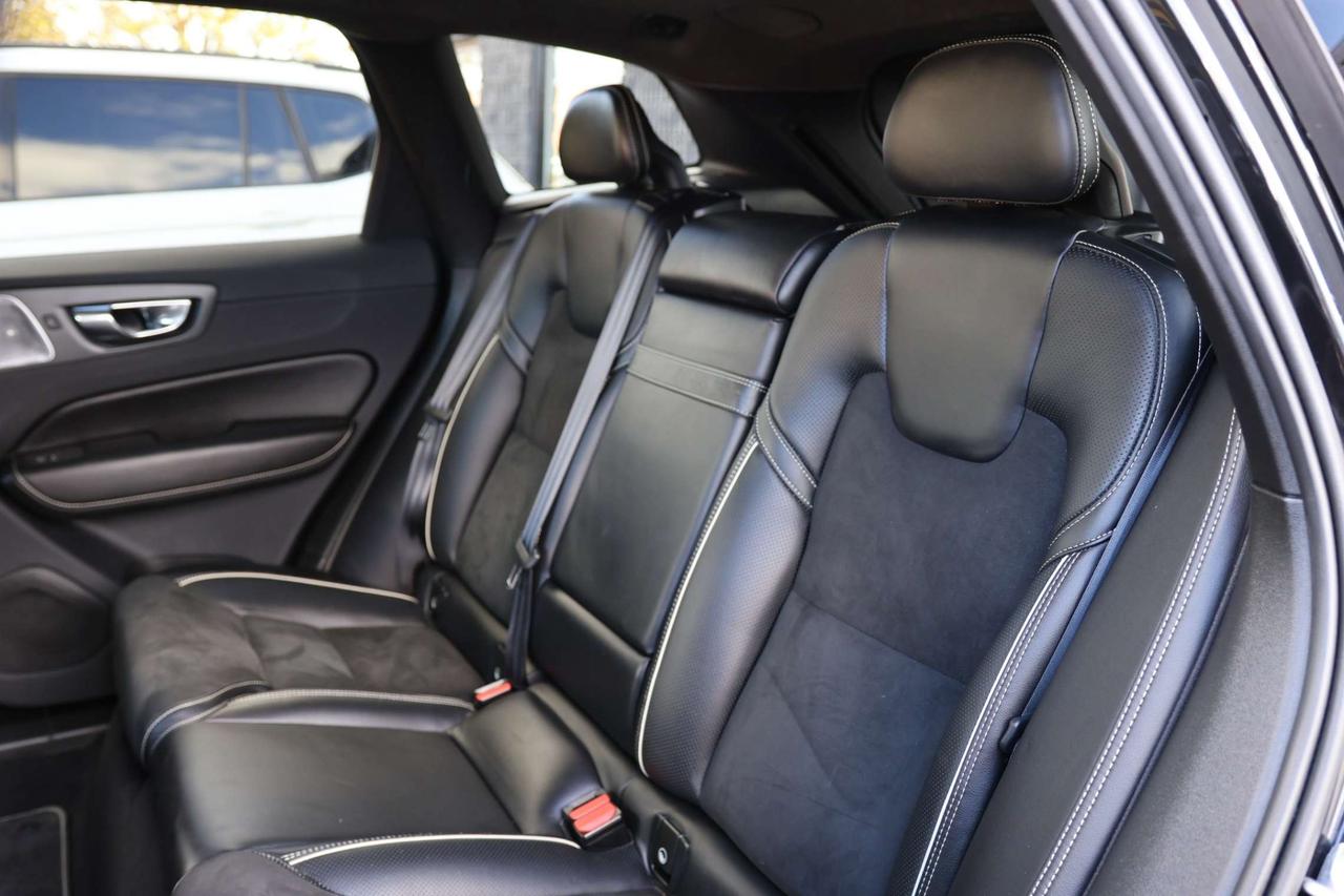 2019 Volvo XC60 T6-AWD-R DESIGN/360CAM/NAV/ADAPT CRUISE/BLIS/FCW/LKA/LEATHER&SUED/H SEATS/CARPLAY/KEYLESS/PANOROOF Photo