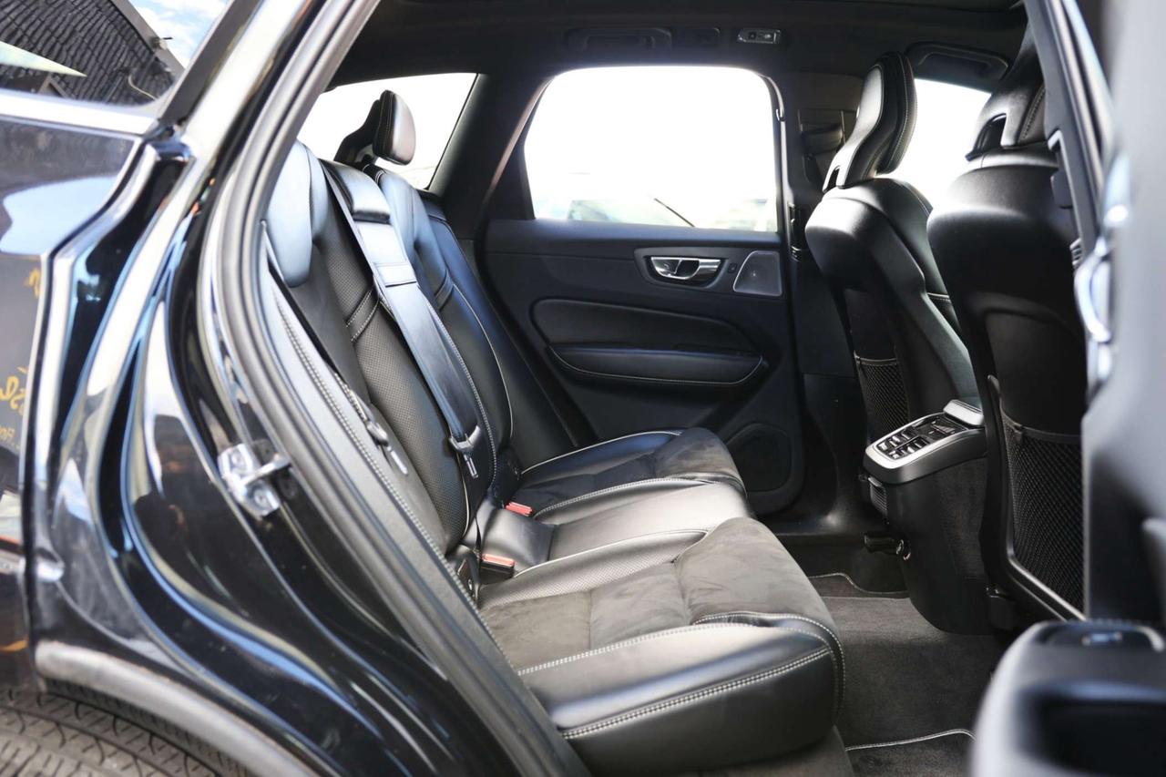 2019 Volvo XC60 T6-AWD-R DESIGN/360CAM/NAV/ADAPT CRUISE/BLIS/FCW/LKA/LEATHER&SUED/H SEATS/CARPLAY/KEYLESS/PANOROOF Photo
