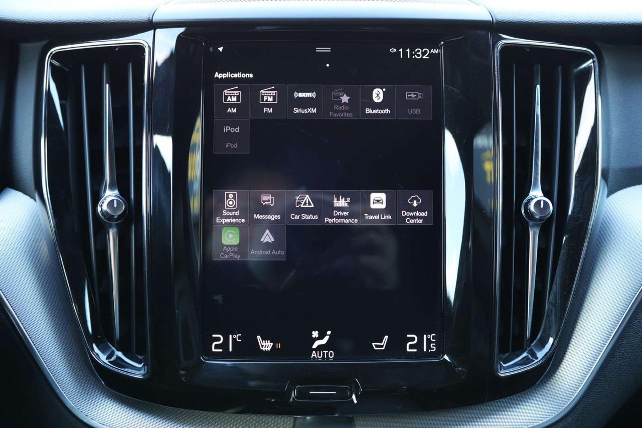 2019 Volvo XC60 T6-AWD-R DESIGN/360CAM/NAV/ADAPT CRUISE/BLIS/FCW/LKA/LEATHER&SUED/H SEATS/CARPLAY/KEYLESS/PANOROOF Photo
