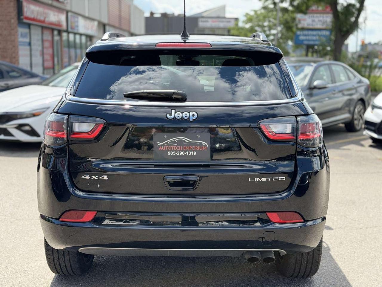2022 Jeep Compass 4X4 LIMITED   Leather   Pano Roof   Navi Photo3
