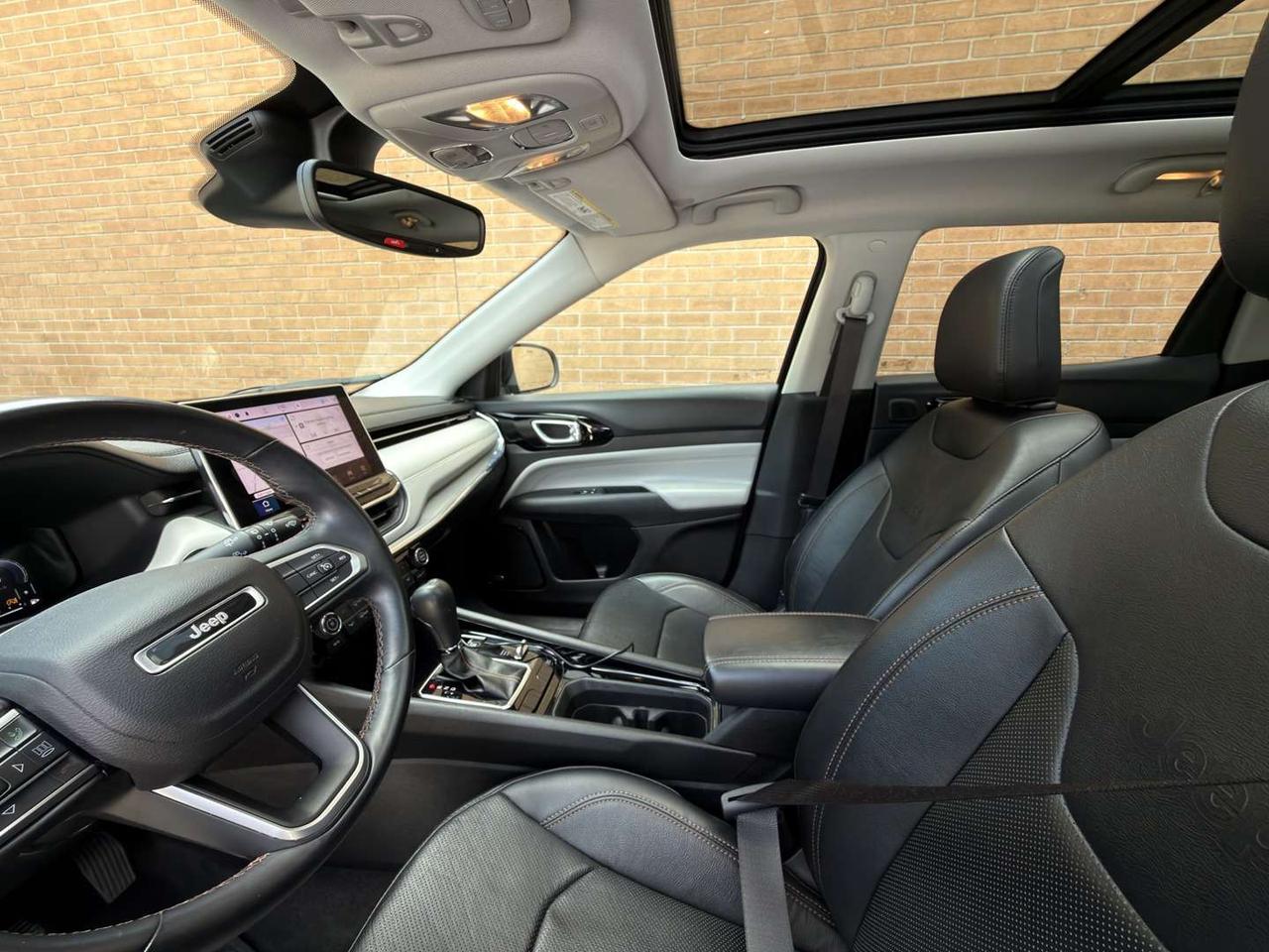 2022 Jeep Compass 4X4 LIMITED   Leather   Pano Roof   Navi Photo