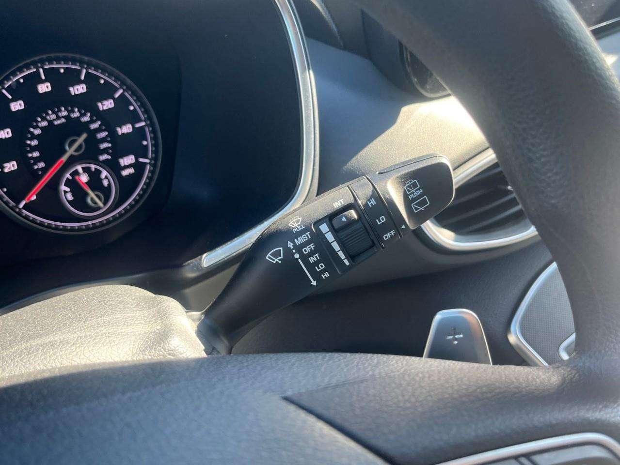 2022 Hyundai Santa Fe SE GREAT VALUE LOCAL TRADE Photo