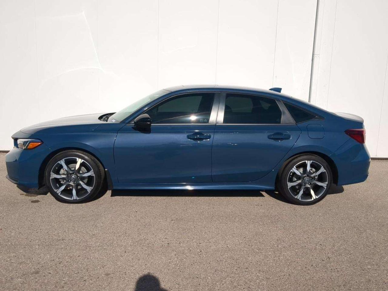 2025 Honda Civic Sport Touring eCVT Sedan Photo
