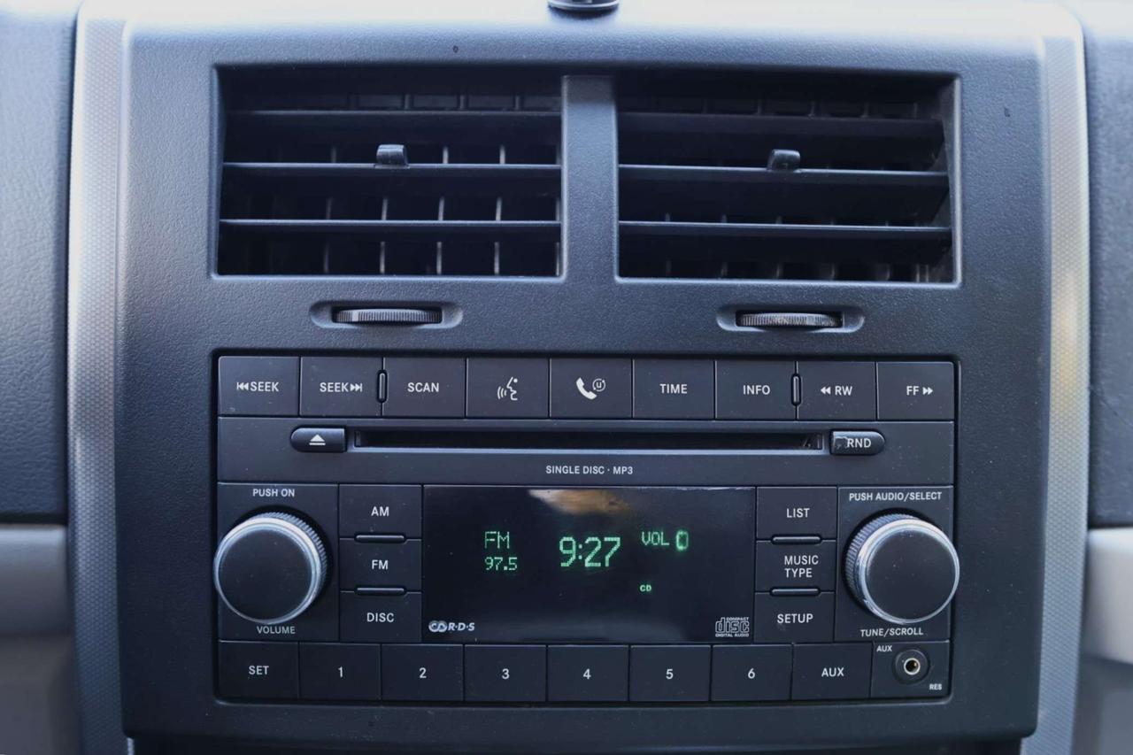 2008 Jeep Liberty SPORT-4WD/CRUISE CONTROL/POWER WINDOWS & MIRRORS/CD PLAYER/AUX/SATELLITE RADIO/TOW HITCH Photo