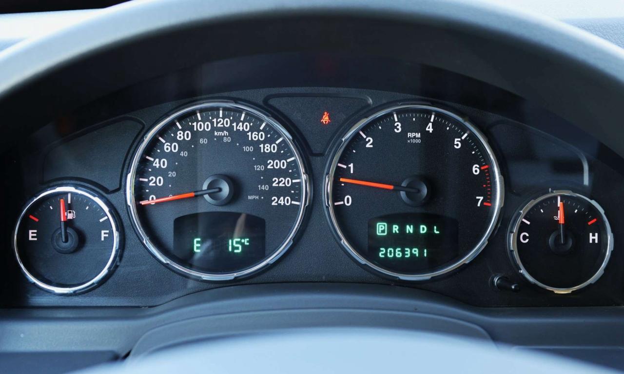 2008 Jeep Liberty SPORT-4WD/CRUISE CONTROL/POWER WINDOWS & MIRRORS/CD PLAYER/AUX/SATELLITE RADIO/TOW HITCH Photo