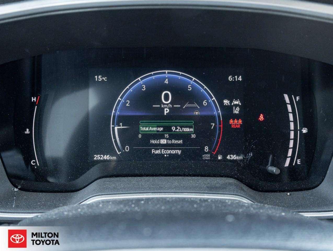 2024 Toyota Corolla Cross LEATHER SUNROOF HEATED STEERING JBL ONE OWNER TCUV XLE Photo