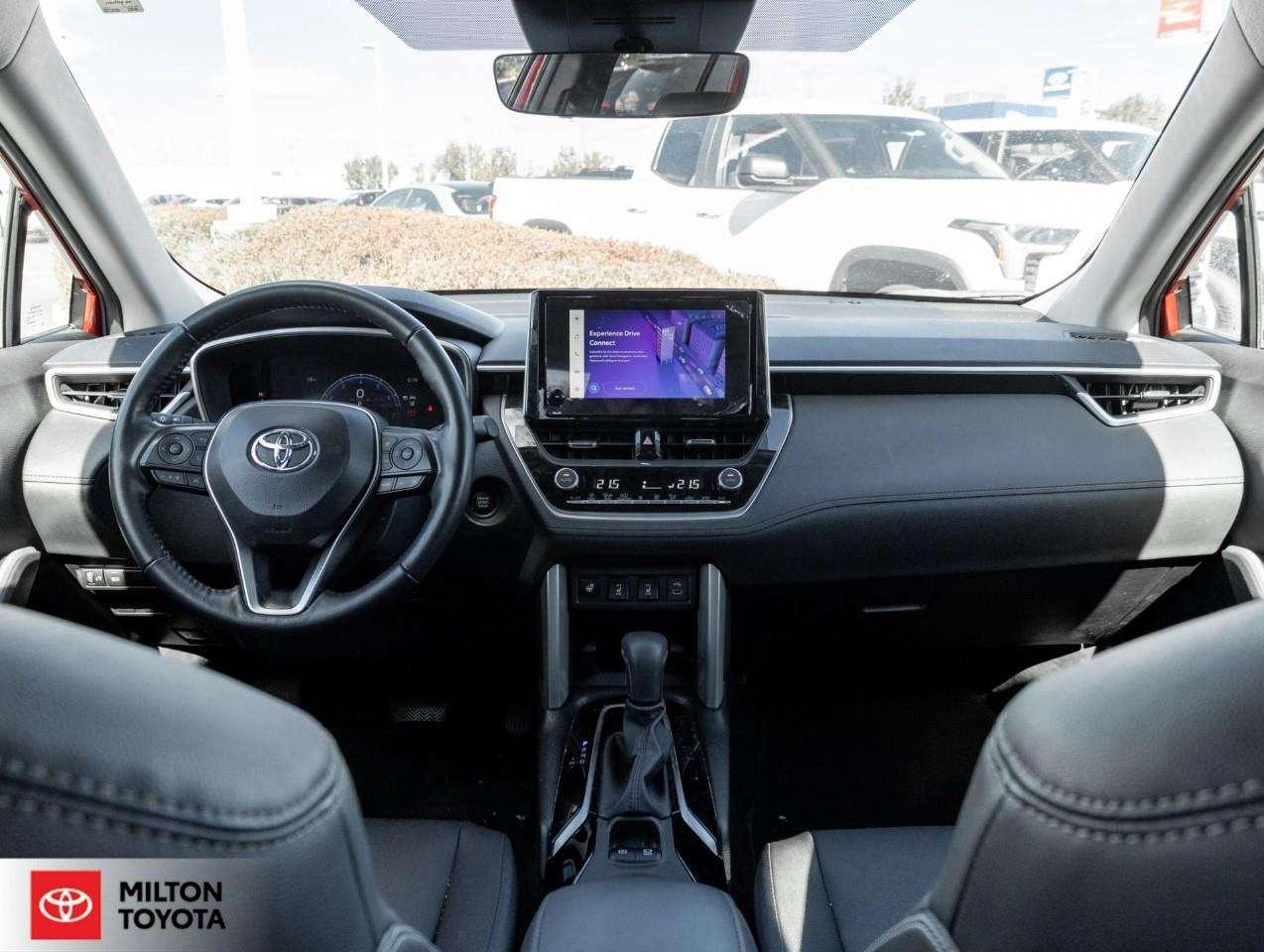2024 Toyota Corolla Cross LEATHER SUNROOF HEATED STEERING JBL ONE OWNER TCUV XLE Photo