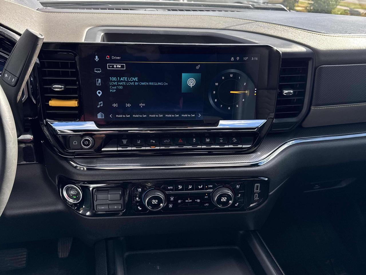 2026 Chevrolet Silverado 2500 ZR2 - Diesel - Low KM Photo