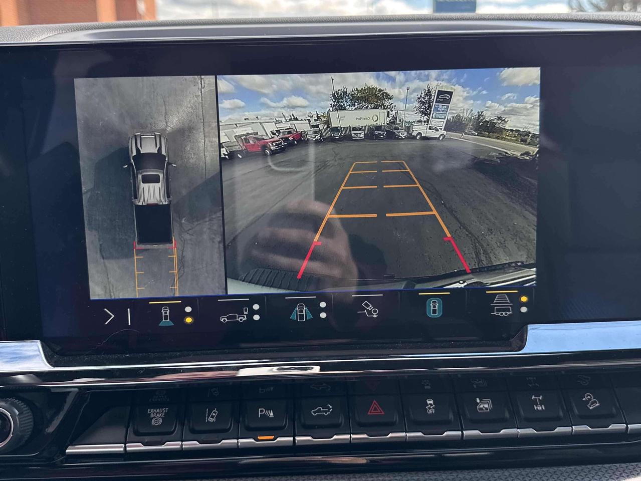 2026 Chevrolet Silverado 2500 ZR2 - Diesel - Low KM Photo