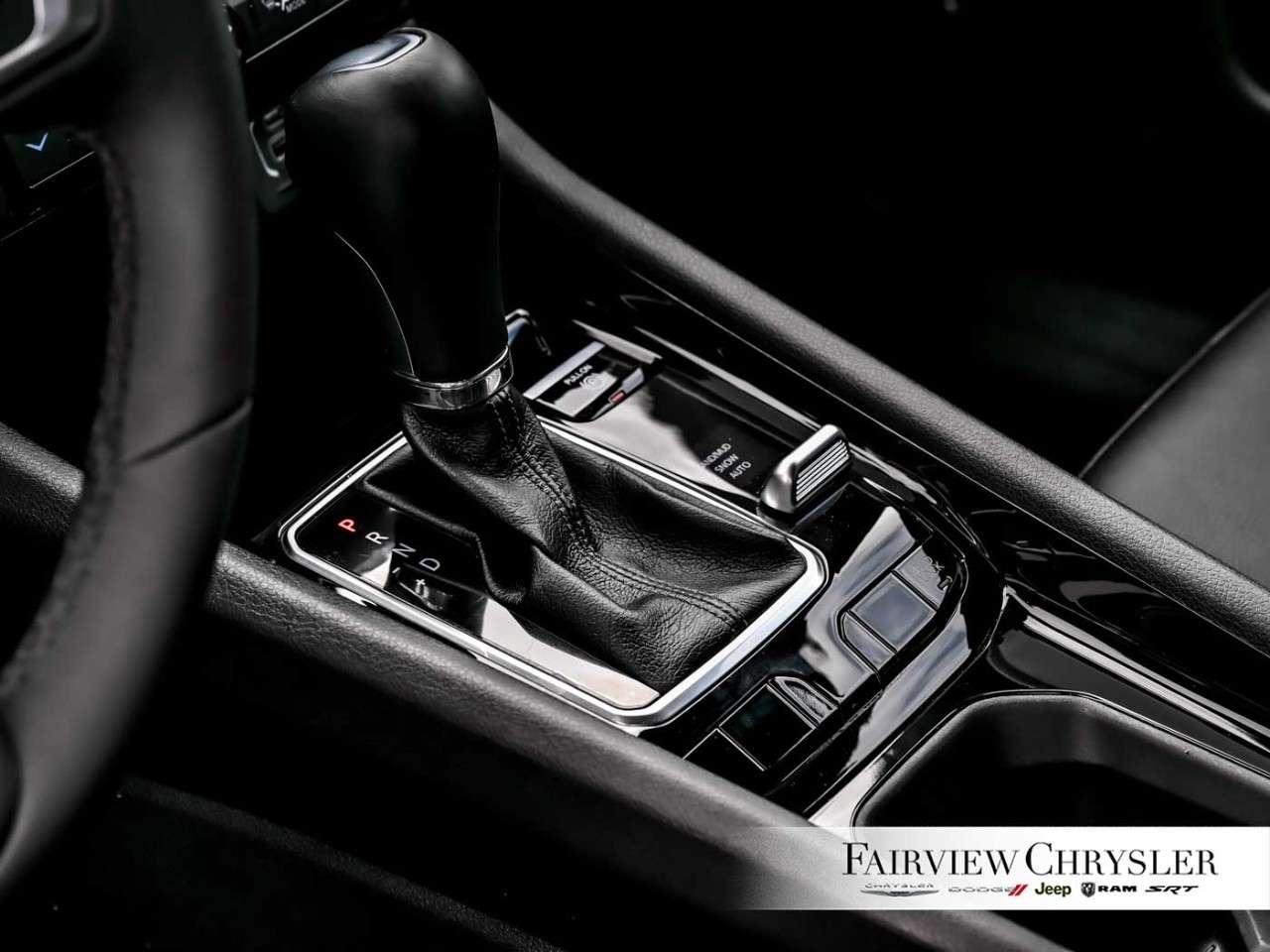 2026 Jeep Compass Limited 4x4 PANO ROOF   LEATHER   CARPLAY   HEATED SEATS   ALPINE   BLIND SPOT DETECTION   ADAPTIVE CRUISE CONTROL Photo