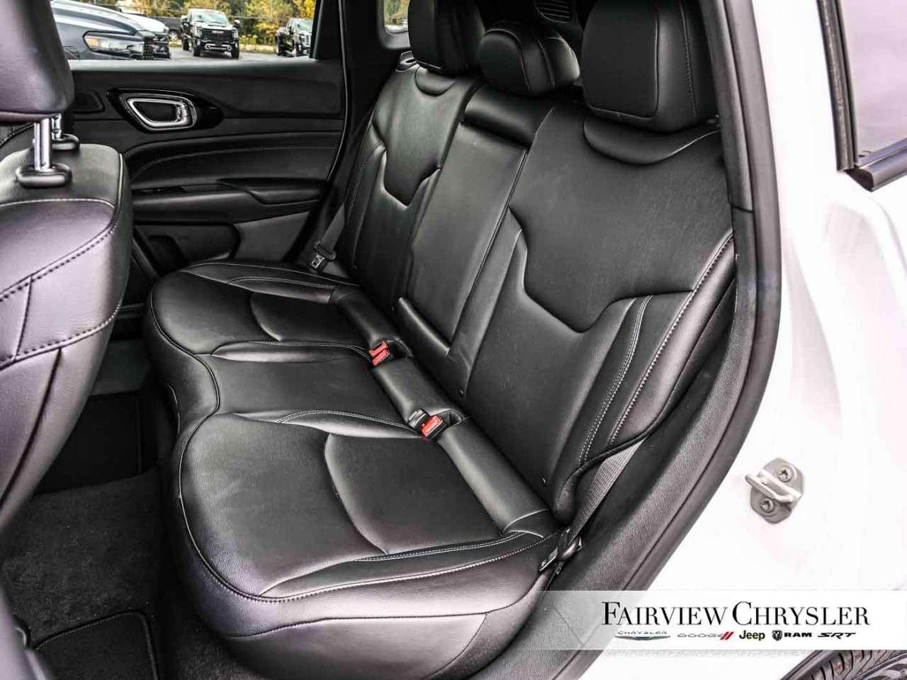 2026 Jeep Compass Limited 4x4 PANO ROOF   LEATHER   CARPLAY   HEATED SEATS   ALPINE   BLIND SPOT DETECTION   ADAPTIVE CRUISE CONTROL Photo