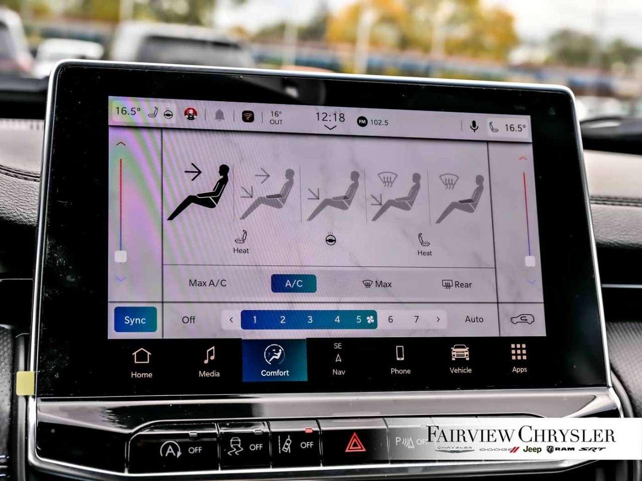 2026 Jeep Compass Limited 4x4 PANO ROOF   LEATHER   CARPLAY   HEATED SEATS   ALPINE   BLIND SPOT DETECTION   ADAPTIVE CRUISE CONTROL Photo