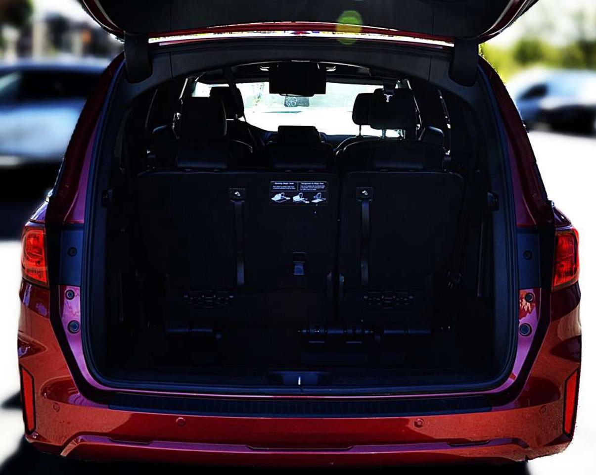 2025 Honda Odyssey Black Edition 8 PASSENGER Photo