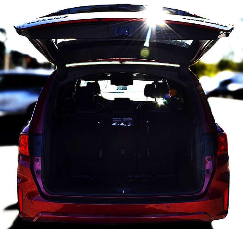 2025 Honda Odyssey Black Edition 8 PASSENGER Photo